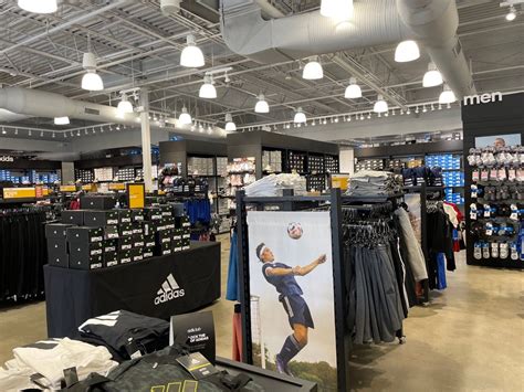 adidas outlet leesburg